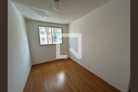 Quarto 1 de apartamento para alugar com 2 quartos, 40m² em Guadalupe, Rio de Janeiro