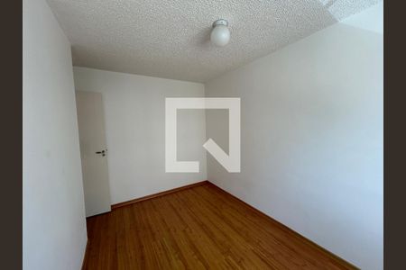 Quarto 1 de apartamento para alugar com 2 quartos, 40m² em Guadalupe, Rio de Janeiro