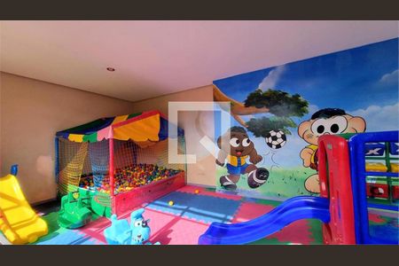 Apartamento à venda com 2 quartos, 53m² em Vila Carmosina, São Paulo