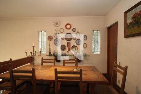 Casa de Condomínio à venda com 3 quartos, 301m² em Jardim Vitoria Regia (zona Oeste), São Paulo