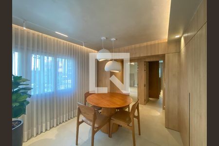 Sala de apartamento para alugar com 2 quartos, 74m² em Itaim Bibi, São Paulo