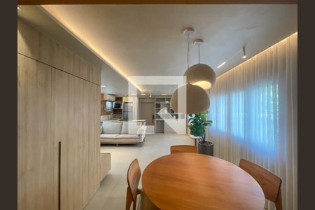 Sala de apartamento para alugar com 2 quartos, 74m² em Itaim Bibi, São Paulo