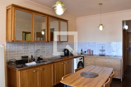 Sala/Cozinha de apartamento para alugar com 1 quarto, 68m² em Centro, Curitiba