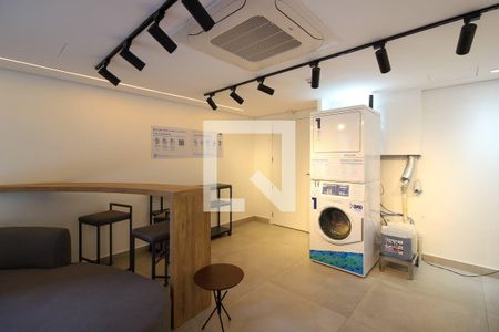 Área comum - Lavanderia de kitnet/studio à venda com 1 quarto, 26m² em Pinheiros, São Paulo