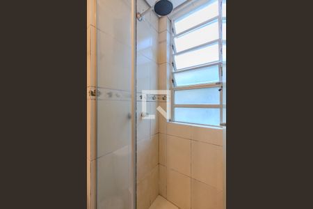 Banheiro de apartamento para alugar com 1 quarto, 59m² em Cristal, Porto Alegre