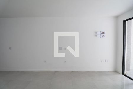 Sala de casa para alugar com 2 quartos, 120m² em Jardim Las Palmas, Guarujá