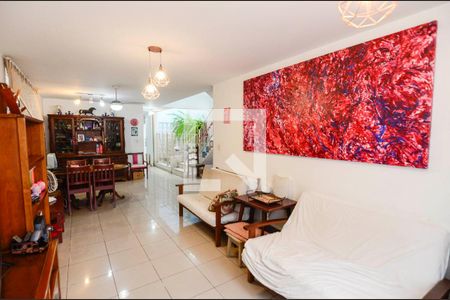 Sala de casa à venda com 4 quartos, 225m² em Grajaú, Rio de Janeiro