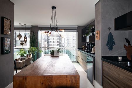 Sala Varanda de apartamento à venda com 3 quartos, 159m² em Consolação, São Paulo