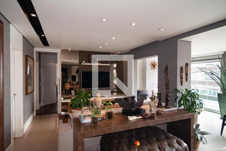 Sala Varanda de apartamento à venda com 3 quartos, 159m² em Consolação, São Paulo