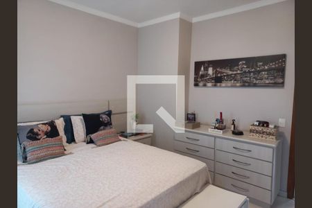 Suíte de casa à venda com 3 quartos, 212m² em Baeta Neves, São Bernardo do Campo