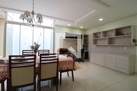 Sala de Jantar de casa para alugar com 3 quartos, 230m² em Nossa Senhora Aparecida, Uberlândia