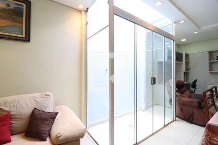 Sala de casa para alugar com 3 quartos, 230m² em Nossa Senhora Aparecida, Uberlândia