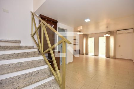 Sala de casa de condomínio à venda com 4 quartos, 200m² em Jardim Ampliacao, São Paulo