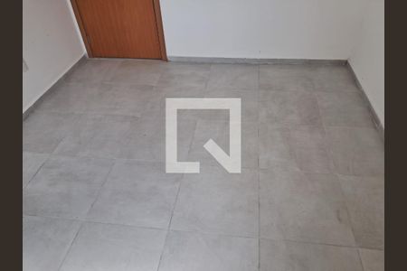 Quarto de apartamento para alugar com 2 quartos, 45m² em Inhoaíba, Rio de Janeiro