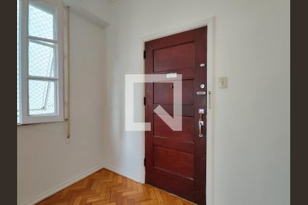 Entrada de apartamento à venda com 3 quartos, 140m² em Grajaú, Rio de Janeiro