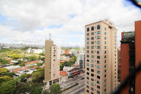 Vista de apartamento à venda com 4 quartos, 167m² em Itaim Bibi, São Paulo