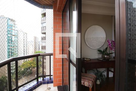 Varanda 1 de apartamento à venda com 4 quartos, 167m² em Itaim Bibi, São Paulo