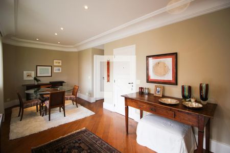 Sala de apartamento à venda com 4 quartos, 167m² em Itaim Bibi, São Paulo