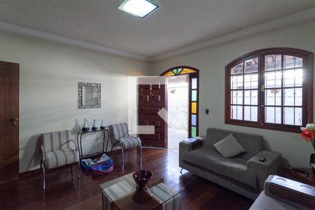 Casa à venda com 3 quartos, 290m² em Santa Monica, Belo Horizonte