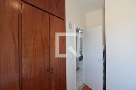 Quarto 1 de apartamento para alugar com 3 quartos, 65m² em Santa Amelia, Belo Horizonte