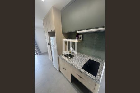 Cozinha de apartamento para alugar com 1 quarto, 25m² em Vila Cordeiro, São Paulo