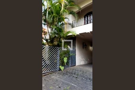 Casa para alugar com 5 quartos, 360m² em Alto de Pinheiros, São Paulo