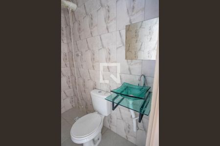 Banheiro  de casa para alugar com 1 quarto, 42m² em Casa Grande, Diadema