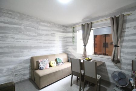 Sala de apartamento para alugar com 2 quartos, 52m² em Jacarepaguá, Rio de Janeiro