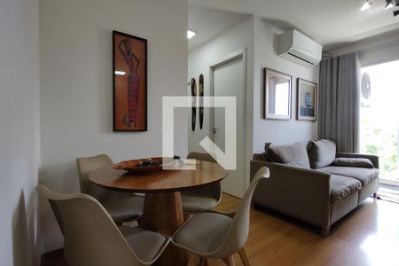 Sala de apartamento para alugar com 2 quartos, 50m² em Pechincha, Rio de Janeiro