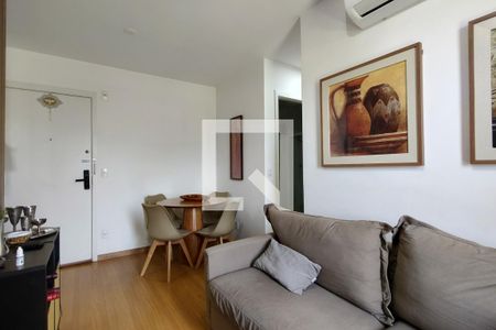 Sala de apartamento para alugar com 2 quartos, 50m² em Pechincha, Rio de Janeiro