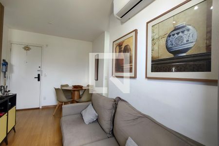 Sala de apartamento para alugar com 2 quartos, 50m² em Pechincha, Rio de Janeiro