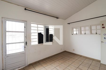 Sala 2 de casa para alugar com 4 quartos, 350m² em Vila Carbone, São Paulo