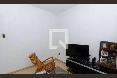 Sala de casa à venda com 3 quartos, 360m² em Bairro da Glória, Contagem