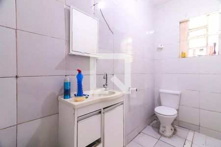 Banheiro de casa à venda com 2 quartos, 250m² em Vila Albano, São Paulo