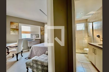 Suíte 1 de apartamento para alugar com 3 quartos, 232m² em Jardim Ampliacao, São Paulo