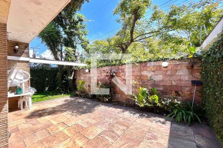 Varanda de casa para alugar com 3 quartos, 250m² em Indianópolis, São Paulo