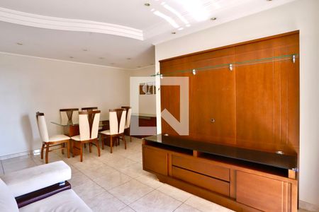 Sala de apartamento para alugar com 3 quartos, 82m² em Vila Bertioga, São Paulo