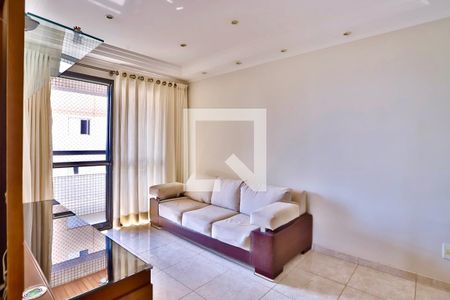 Sala de apartamento para alugar com 3 quartos, 82m² em Vila Bertioga, São Paulo