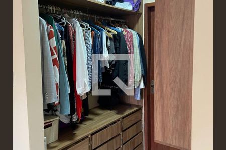 Closet da suíte de casa de condomínio à venda com 4 quartos, 120m² em Recreio dos Bandeirantes, Rio de Janeiro