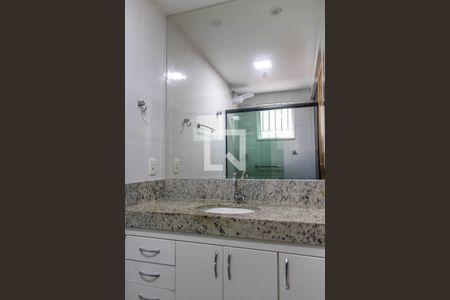 Banheiro da Suíte de apartamento à venda com 3 quartos, 180m² em Prado, Belo Horizonte