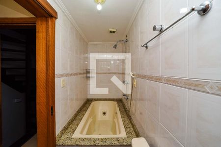 Banheiro da Suíte de casa à venda com 3 quartos, 106m² em Jardim Itu, Porto Alegre