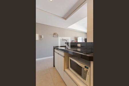 Cozinha e Área de Serviço de kitnet/studio à venda com 1 quarto, 40m² em São João, Porto Alegre