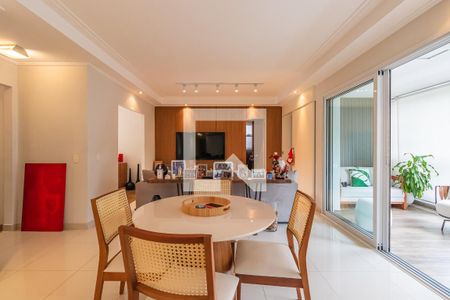 Sala de apartamento à venda com 2 quartos, 156m² em Empresarial 18 do Forte, Barueri