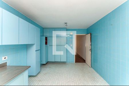 Casa à venda com 3 quartos, 140m² em Água Branca, São Paulo