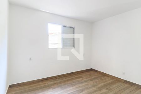 Suíte de casa para alugar com 3 quartos, 180m² em Jardim Caravelas, São Paulo