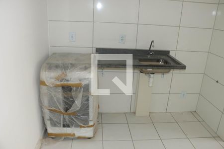 Sala/Cozinha de apartamento para alugar com 2 quartos, 55m² em Jardim Rio das Pedras, Cotia