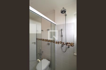 Banheiro da Suíte 1 de apartamento para alugar com 2 quartos, 157m² em Itaim Bibi, São Paulo