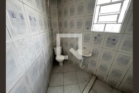 Banheiro de casa para alugar com 2 quartos, 42m² em Casa Verde, São Paulo