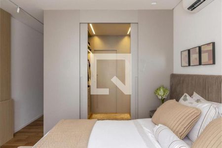 Casa à venda com 4 quartos, 464m² em Campo Belo, São Paulo