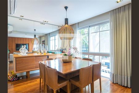 Casa à venda com 4 quartos, 340m² em Cidade Jardim, São Paulo